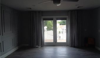 176 Vernon St, Warwick, RI 02889