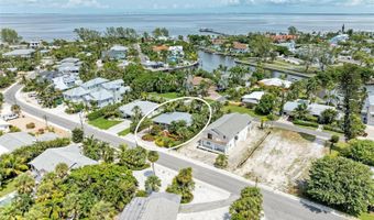 136 CRESCENT Dr, Anna Maria, FL 34216