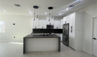 949 Harbor Dr, Bullhead City, AZ 86442