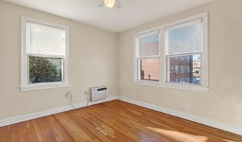 1820 SWANN St NW #303, Washington, DC 20009