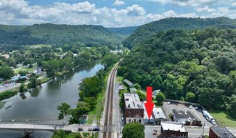 342 S Monroe St, Alderson, WV 24910