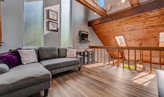 227 Valley View Dr, Albrightsville, PA 18210