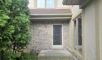 2782 Maitland Dr, Ann Arbor, MI 48105