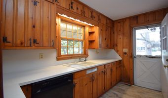 482 Snow Hill St, Ayden, NC 28513