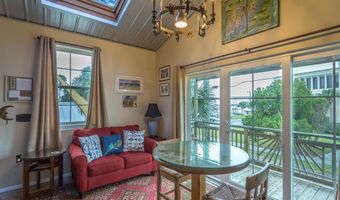 19 Leslie St, Apalachicola, FL 32320