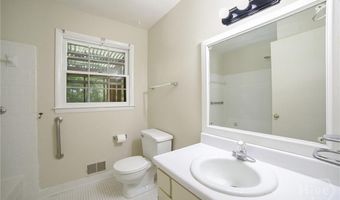 160 Jockey Club Dr, Athens, GA 30605