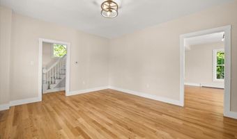 33 Brookline St, Abington, MA 02351