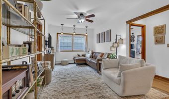 854 Main St, Belford, NJ 07718