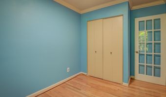 514 S HENRY St, Alexandria, VA 22314