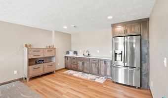 612 Iver Ave, Baltic, SD 57003