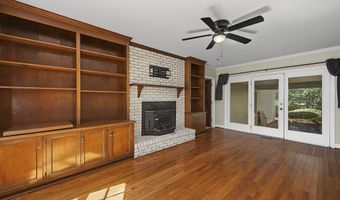 2205 Star Ln, Albany, GA 31707