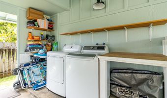 447- A Manono St, Kailua, HI 96734