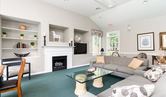 2008 PEGGY STEWART Way #202, Annapolis, MD 21401