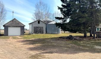820 14th Ave, Almena, WI 54805