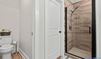 15 Swanee Dr, Albertville, AL 35950