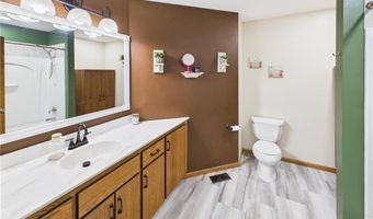 810 Deerberry Ct, Albany, MN 56307