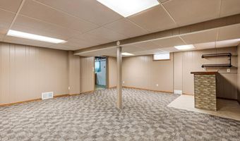 3045 Hales Mill Rd, Asbury, IA 52002
