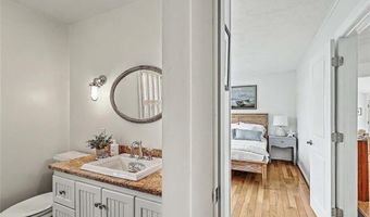 41 Buena Vista Dr, North Kingstown, RI 02852