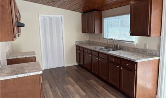 656 Hazelwood Dr, Vermilion, OH 44089