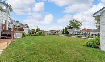 1748 Saint Clair River Dr, Algonac, MI 48001