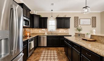 8 NW Sage Cir, Andrews, TX 79714