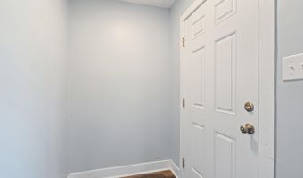 210 West St, Batesville, MS 38606