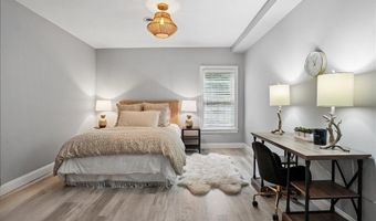 14 Aspen Ln, Bedford, NH 03110
