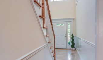 220 Lloyd Rd, Aberdeen, NJ 07747