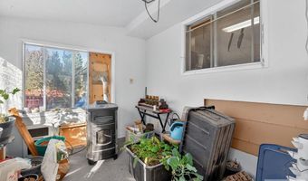 415 Sunset Dr, Arco, ID 83213