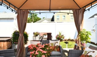 170 Bray Ave, Middletown, NJ 07748