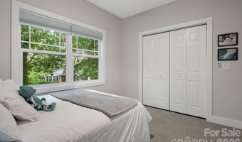 29 Winding Rd, Asheville, NC 28803