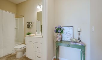 580 N Highlander Way, Addison, IL 60101