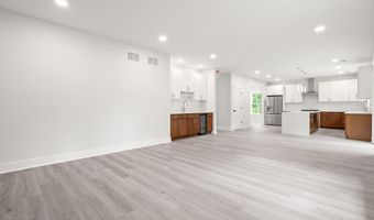 Mckinley Avenue, Bayville, NJ 08721