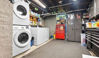 17 Lothrop St 1, Beverly, MA 01915