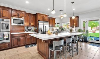 19420 Red Feather Rd, Apple Valley, CA 92307