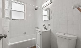 15 W 45TH St 1, Bayonne, NJ 07002