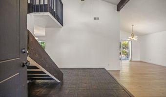2325 Parkway Dr, Camarillo, CA 93010
