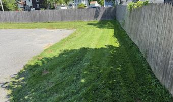 95 Court St, Bath, ME 04530