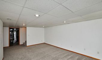 813 SE Kensington Rd, Ankeny, IA 50021