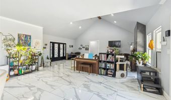 7401 NW 30th Ter, Bethany, OK 73008