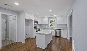 104 Sunline Pl, Spartanburg, SC 29307