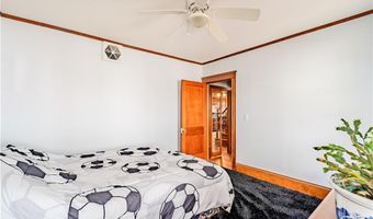 17 Marden St, Cranston, RI 02910