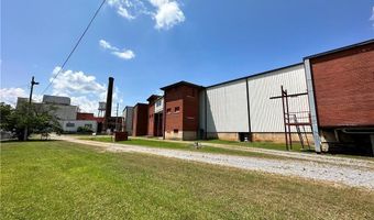 520 COMER St, Alexander City, AL 35010