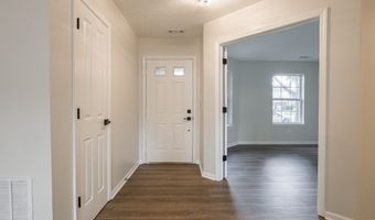 585 Eagles Nest Ct, Avon, IN 46123