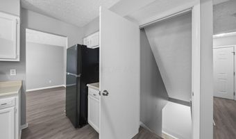 2392 Minerva Park Pl, Columbus, OH 43229