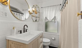 15591 Aster Ave, Allen Park, MI 48101
