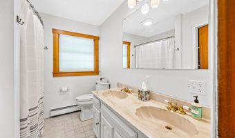 47 Westwood Pkwy, Barre, VT 05641