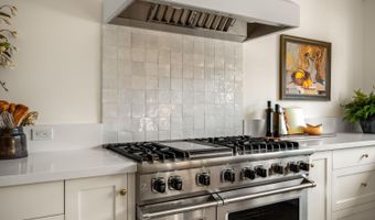 340 White Cottage Rd S, Angwin, CA 94508
