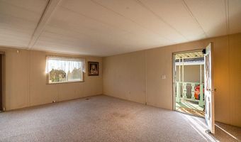 2084 Mustang Ln, Arcata, CA 95521
