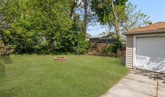 26 Welfare Ave, Cranston, RI 02910